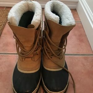 Women’s sorel caribou boot